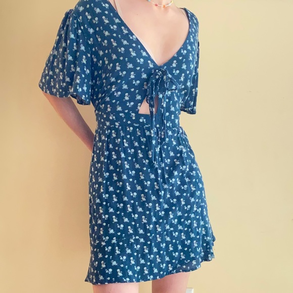 Xhilaration Teal Floral Keyhole Mini Dress - Picture 3 of 10